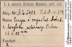 Etiketten zu Quarz (Chalcedon, Achat, Onyx) (NHMW-MIN-Ab5901)